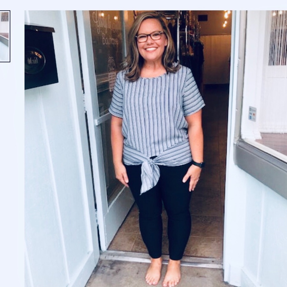 Women’s knit front stripe top